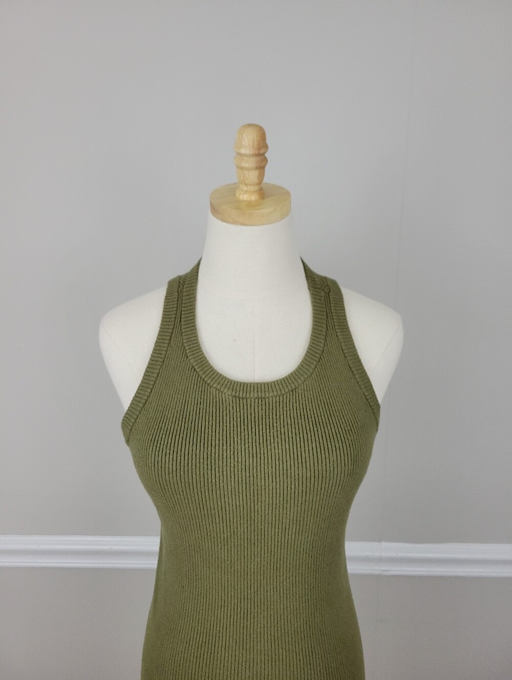 Rachel Zoe Olive Ribbed Tank Midi Fit Dress - Picture 4 of 6